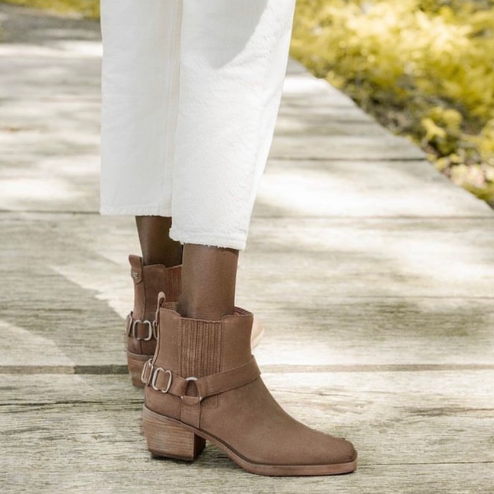 NIB Sam Edelman Bellamie Western Harness Cowgirl Ankle Boots Deep Taupe - Picture 2 of 14